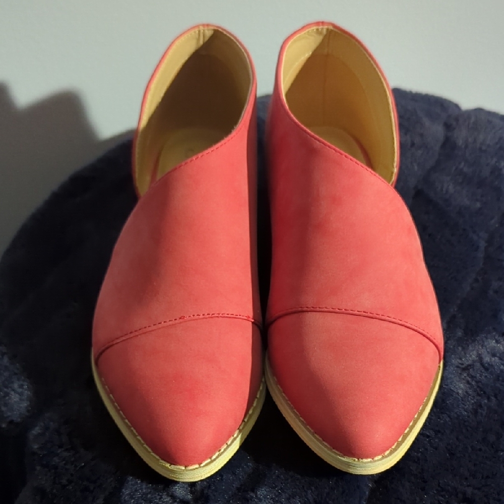 Elegant Coral Women's Mules